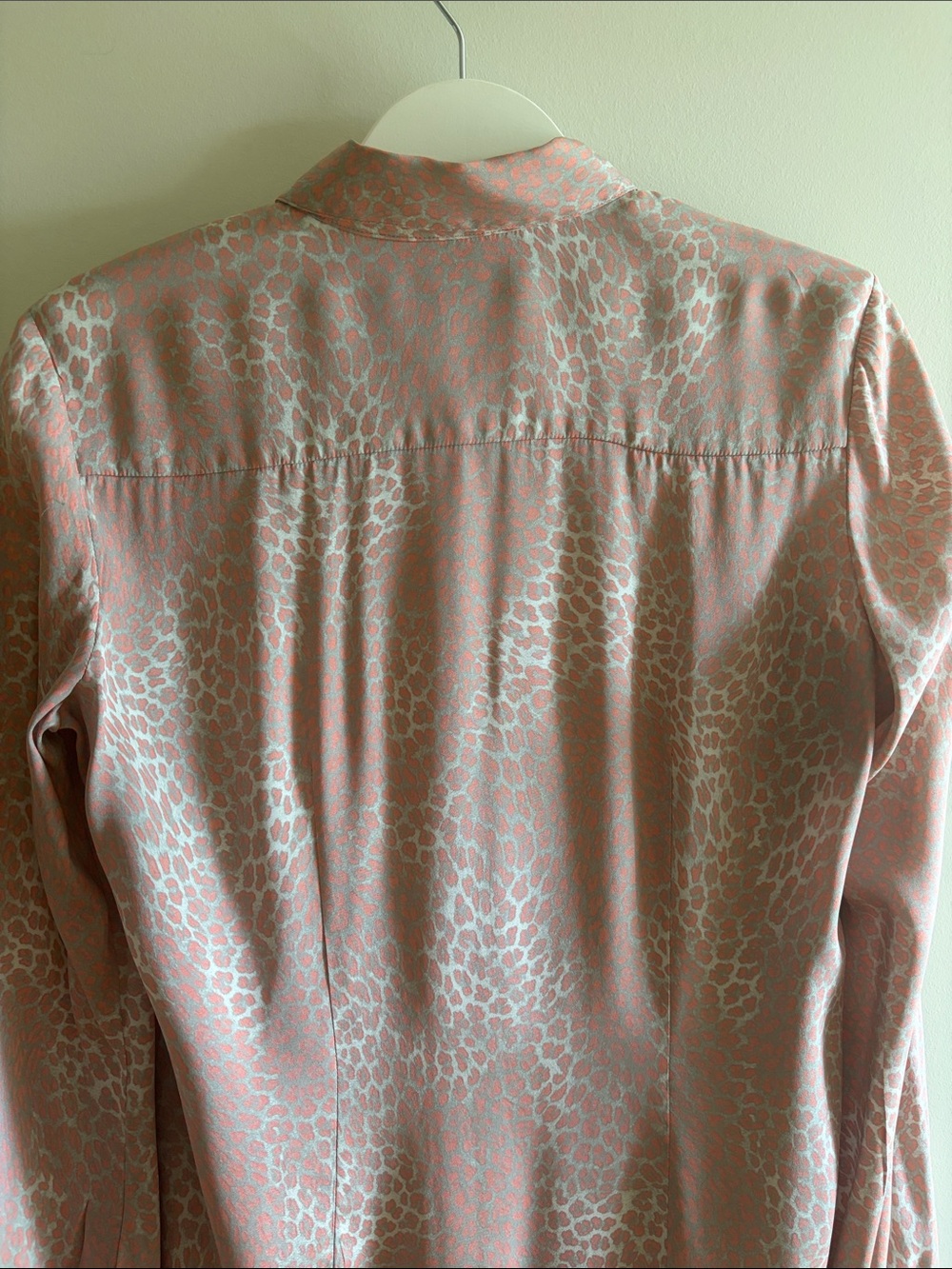 Guess by Marciano size S peach and grey blouse - Picture 12 of 14
